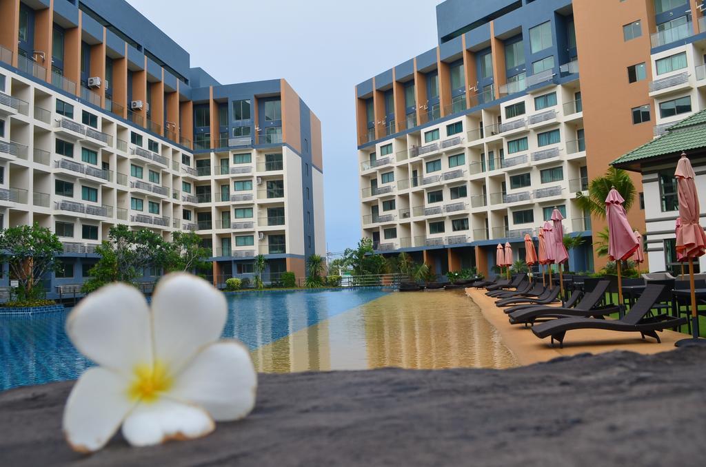 Laguna Beach Resort 2 Jomtien Beach Buitenkant foto